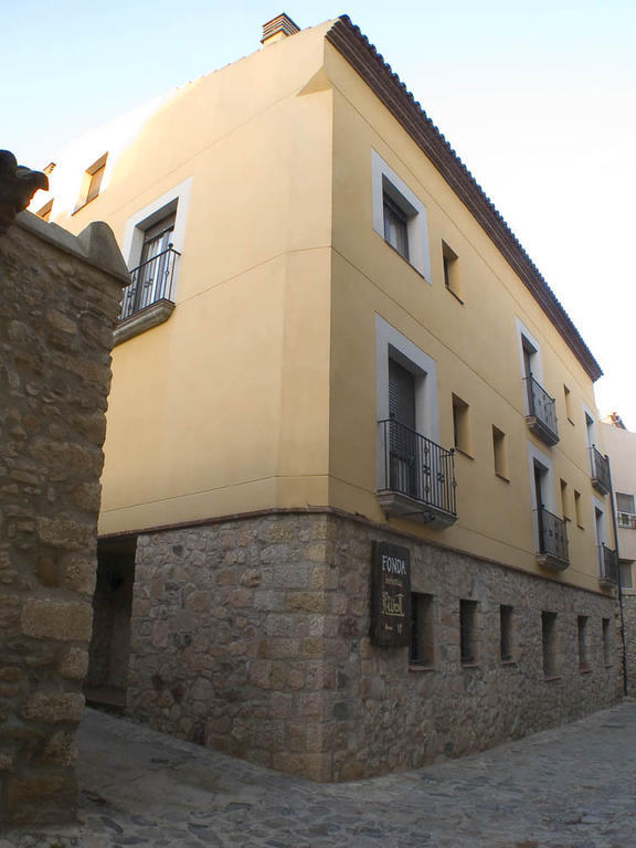 Fonda Bohemia Riuot Aparthotel Montblanc Exterior foto